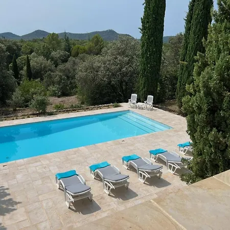 Вилла Luxurious Family House With Pool In Ardeche. Ле-Ван