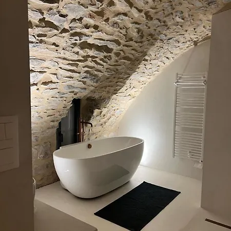 Luxurious Family House With Pool In Ardeche. Ле-Ван