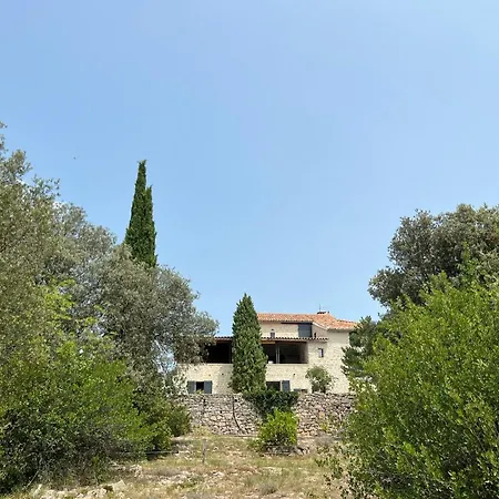 Luxurious Family House With Pool In Ardeche.